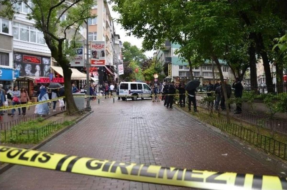 Vatandaşlar Kamera Şakası Zannetti, 17 Yaşındaki Gen&ccedil; &Ccedil;arşı Ortasında Kalbine Ateş Etti