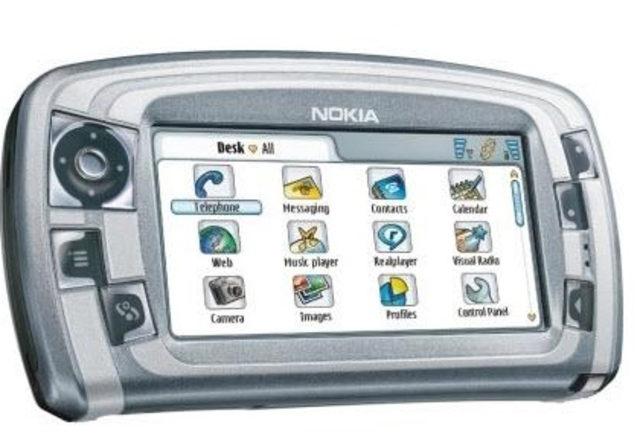 Nokia nın en tuhaf tasarıma sahip telefonları 22