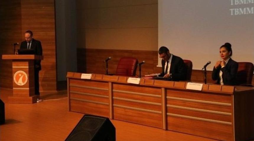 Er&uuml; Hukuk Fak&uuml;ltesi&rsquo;nde &lsquo;model Parlamento&rsquo; Konulu Seminer D&uuml;zenlendi