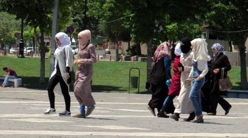 Gaziantep&rsquo;te Lodos Vatandaşlara Zor Anlar Yaşattı