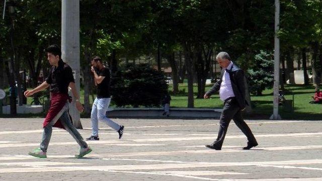 Gaziantep’te Lodos Vatandaşlara Zor Anlar Yaşattı