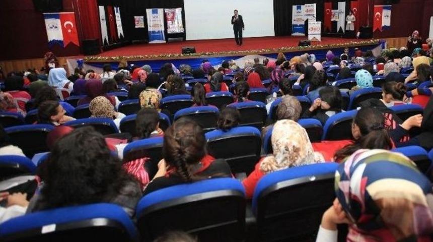 Elazığ&rsquo;da &Ouml;ğrencilere &rsquo;madde Bağımlılığı&rsquo; Semineri