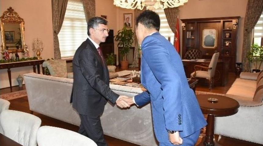 Kırkağa&ccedil;lı &Ouml;ğrencilerden Vali Bektaş&rsquo;a Ziyaret