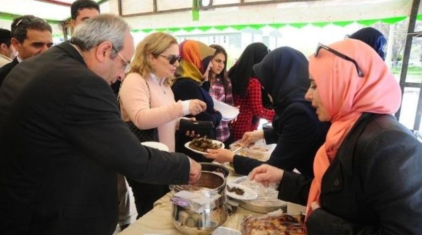 Yy&uuml;&rsquo;de &Ouml;ğrenciler Yararına Kermes