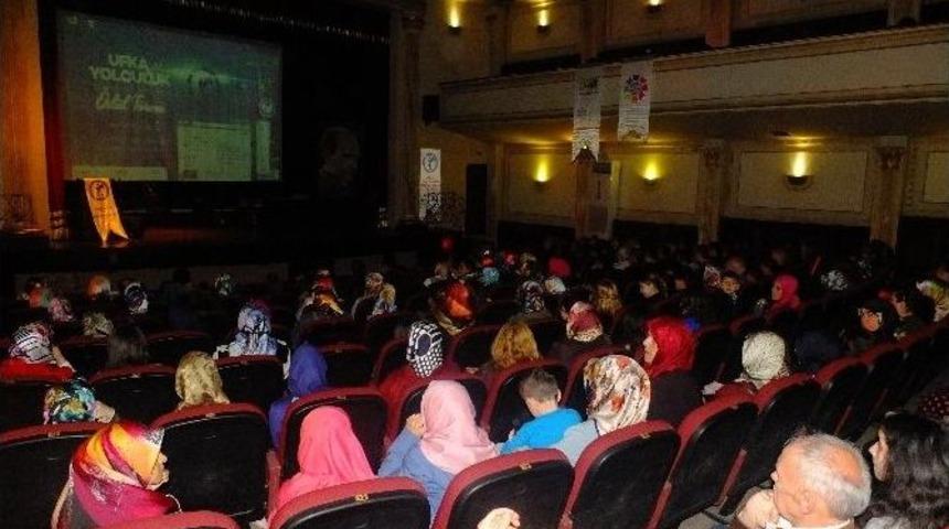 Hadis Yarışmasında Ödüller Sahiplerini Buldu