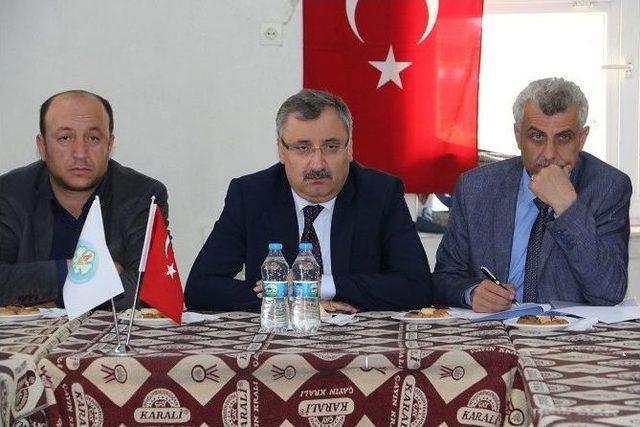 Büyükşehir Ahmetlili Muhtarlarla Buluştu 1