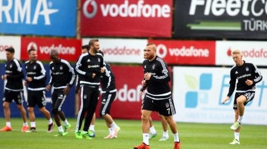 Beşiktaş, Galatasaray Derbisi Hazırlıklarını S&uuml;rd&uuml;r&uuml;yor