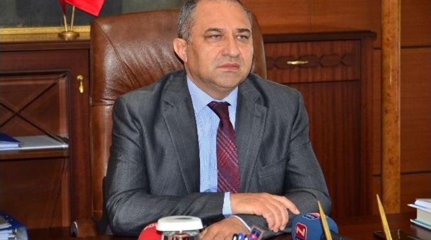 Vali&rsquo;den K&ouml;m&uuml;rspor&rsquo;a 200 Bin Liralık Şampiyonluk Primi