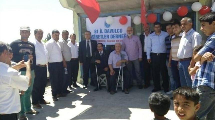 Davulcular Hızla &Ouml;rg&uuml;tleniyor
