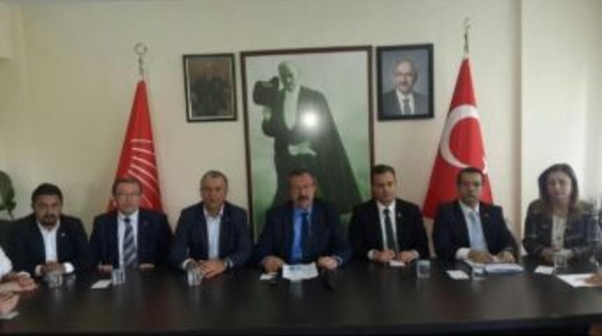 &Ouml;zkar&rsquo;dan &Uuml;nl&uuml;&rsquo;ye Cevap
