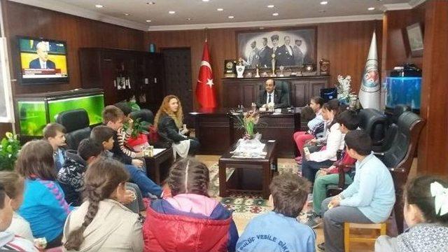 Minik Öğrenciler Başkan Demirtaş’ı Çok Sevdi