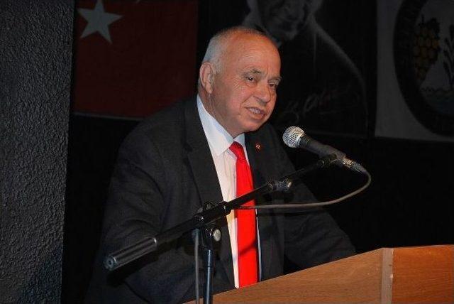 Salihli&rsquo;de T&uuml;rk&ccedil;&uuml;l&uuml;k G&uuml;n&uuml; Konferansı 2