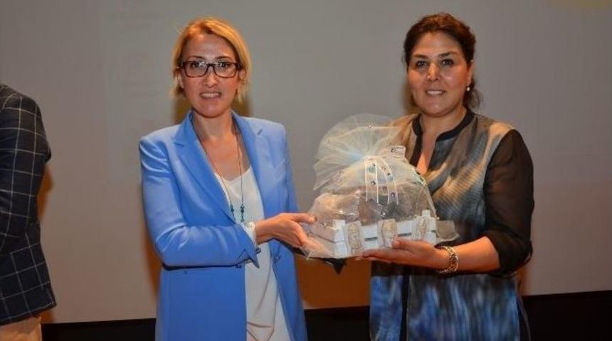 &Ouml;ğrenciler Kariyer G&uuml;nlerinde Sekt&ouml;r Temsilcileriyle Buluştu