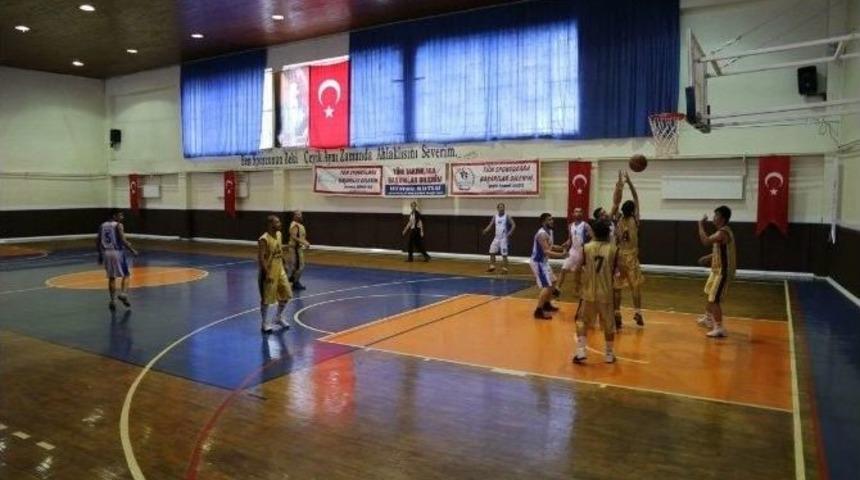 İşitme Engelliler Basketbol Takımı Engel Tanımıyor