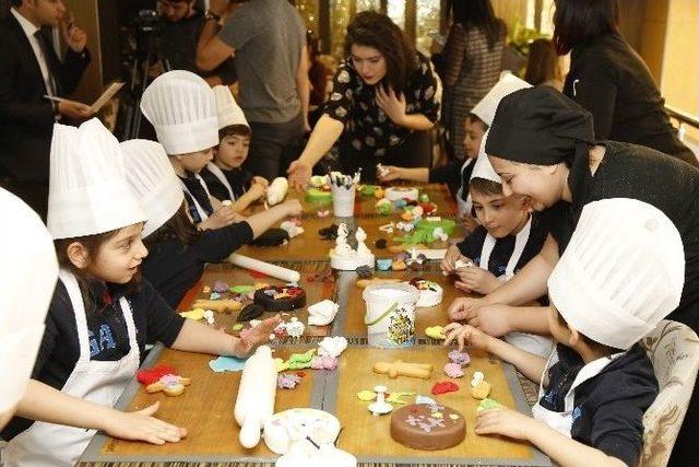 Geleceğin Şefleri Pasta Yapımında Hünerlerini Sergiledi