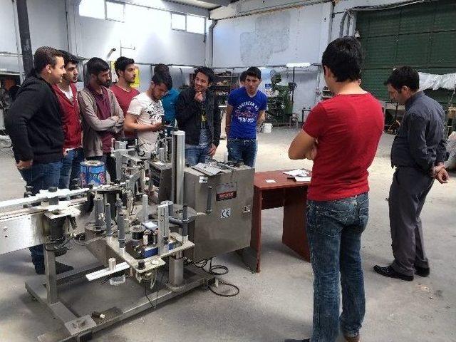 Mekatronik Programı &Ouml;ğrencileri Gediz Organize Sanayi B&ouml;lgesi&rsquo;ne Teknik Gezi Yaptı 3