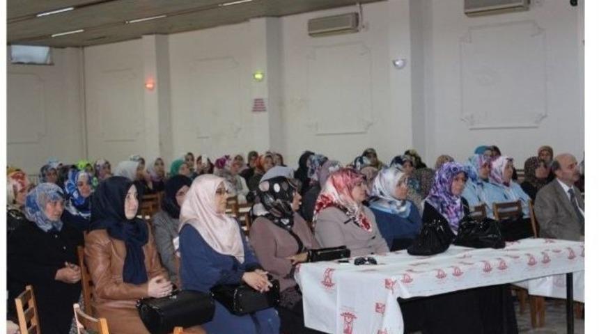 Bilecik&rsquo;te "mahremiyet Bağlamında Sosyal Medya Ve Aile" Konferansı