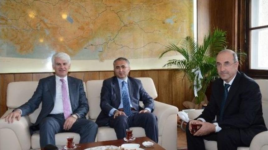 Hızlı Trende G&uuml;zergahlar Değişti