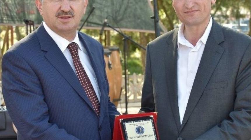 Skal&rsquo;dan Başkan Kurtulan&rsquo;a &Ouml;d&uuml;l