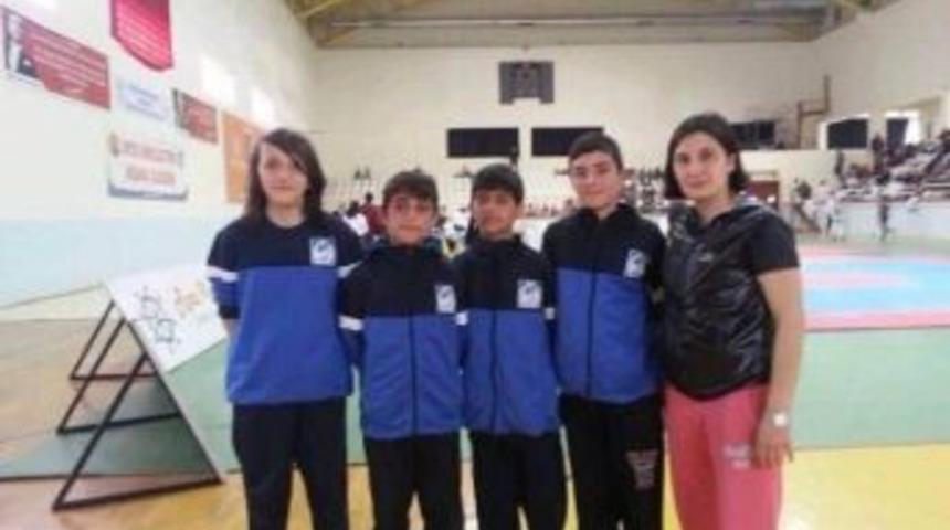 Taekwondo&rsquo;da Birinciler Yunusemre&rsquo;den