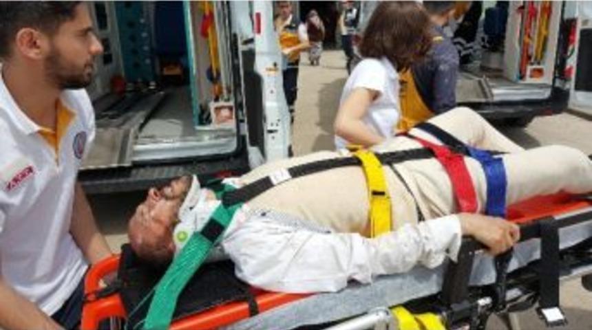 Boya Yaparken Balkondan D&uuml;ş&uuml;p Hastanelik Oldu