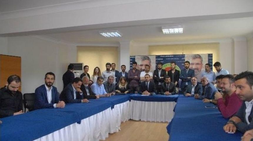 Avukatı Darp Edip, Arabasını Gasp Ettiler