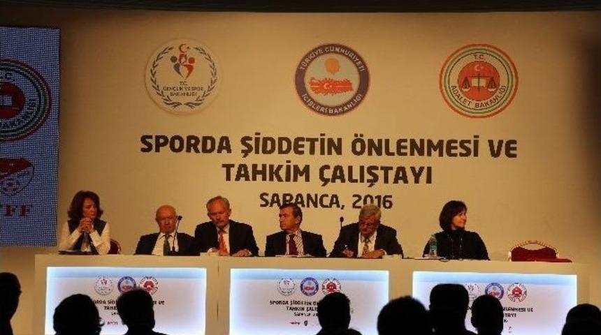 Sporda Şiddeti &Ouml;nleme Ve Tahkim &Ccedil;alıştayı Sona Erdi