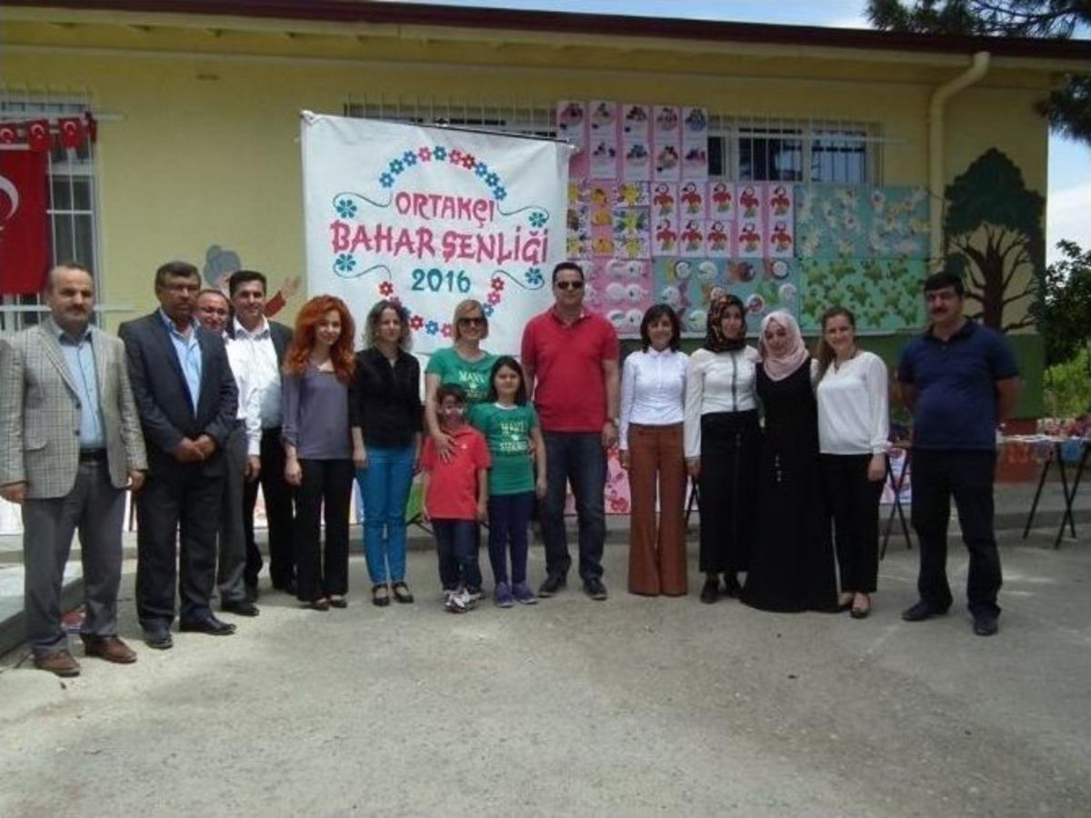 Buharkent&rsquo;te Bahar Şenliği Coşkusu Yaşandı