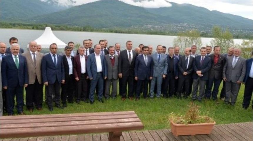 Vali G&uuml;zeloğlu&rsquo;dan Kartepe Belediyesi&rsquo;ne Ziyaret