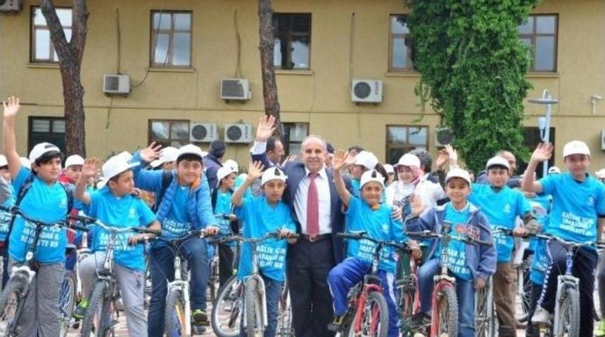 G&ouml;rdes&rsquo;te 400 &Ouml;ğrenci Sağlık İ&ccedil;in Pedal &Ccedil;evirdi