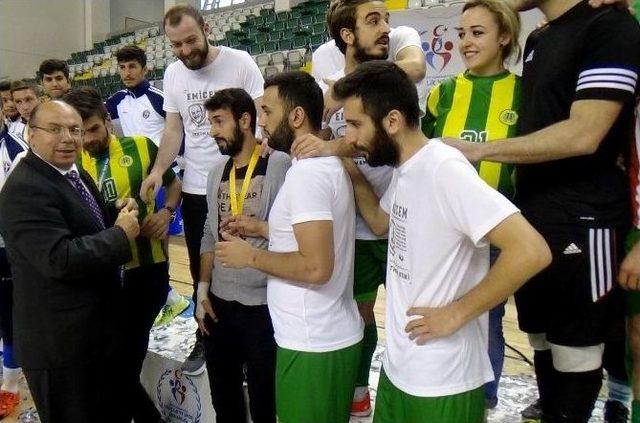 Ünilig Futsal’ın Erkek Şampiyonu İstanbul Üniversitesi