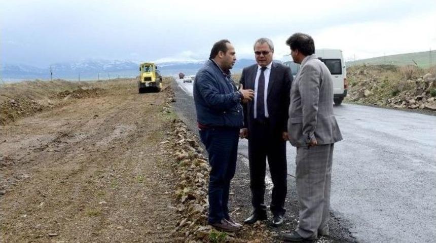 Vali Deniz, Yol Yapım &Ccedil;alışmalarını Denetledi