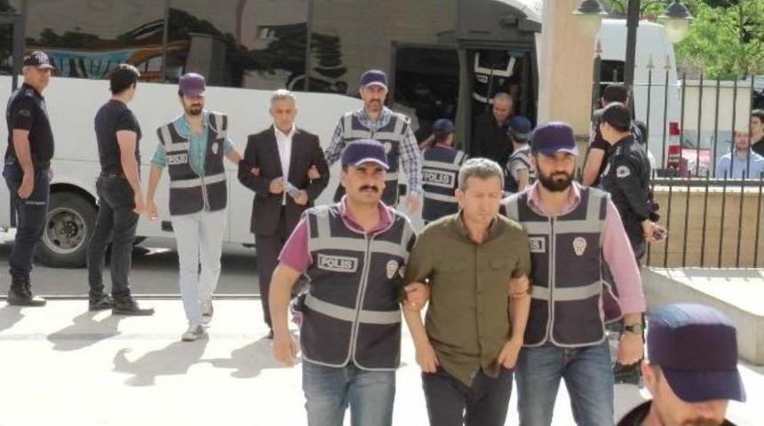 "sahte Evrak" Operasyonunda G&ouml;zaltına Alınan 9 Kişi Adliyeye Sevk Edildi