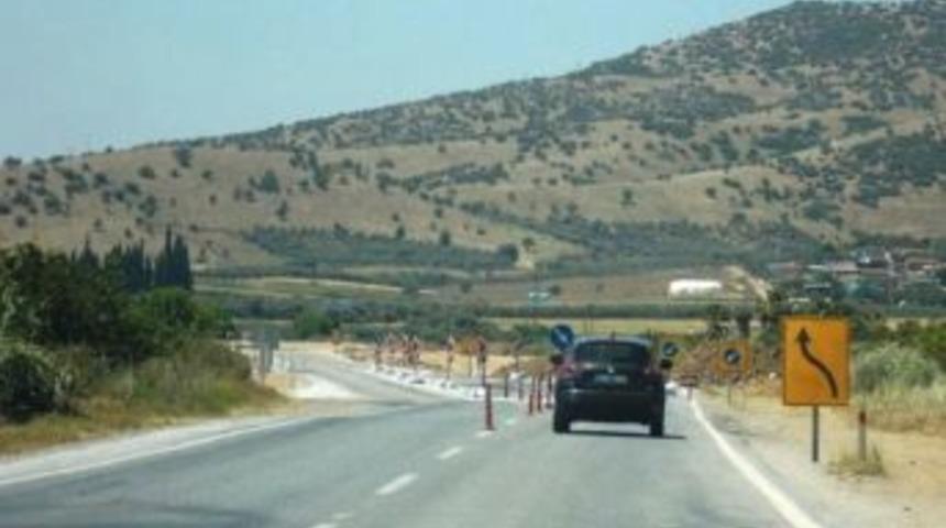 Duble Yol Projesi İ&ccedil;in Servis Yolu Kullanılıyor