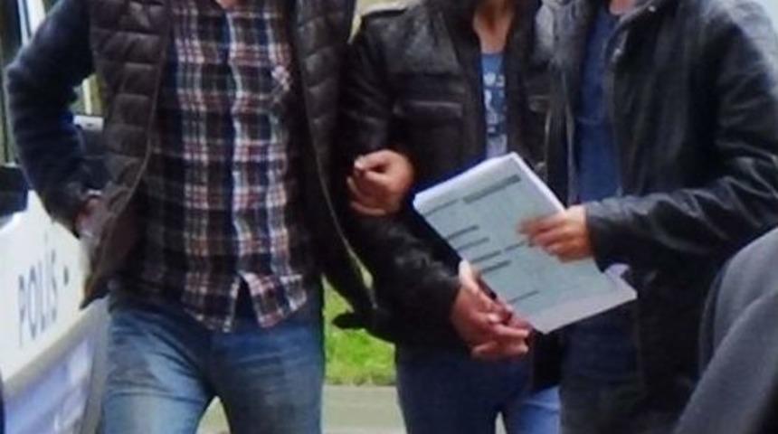 Annesini 15 Yerinden Bı&ccedil;aklayarak &Ouml;ld&uuml;ren Zanlı Adliyede