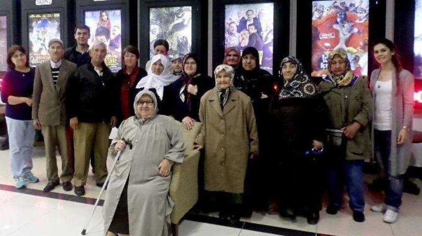 Tebev İle Keyifli Bir G&uuml;n Ge&ccedil;irdiler