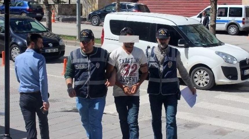 Kendini Polis Olarak Tanıtan Dolandırıcı Yakalandı