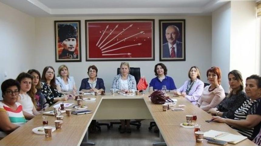Chp&rsquo;li Kadınlar &lsquo;yerel Milletvekilleri&rsquo; İle Buluştu