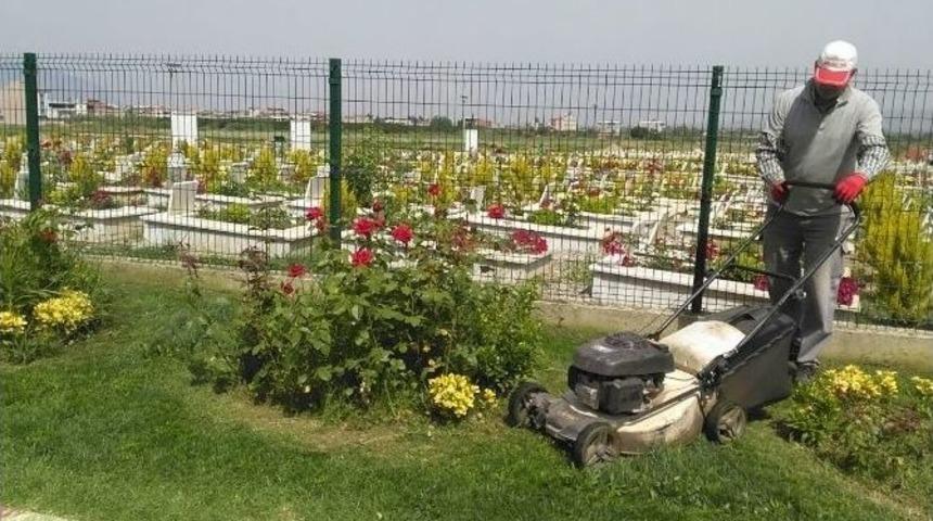 Mezarlıklara &Ouml;zel Hassasiyet
