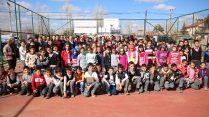 Beyşehir Belediyespor Futbol Okulu A&ccedil;ıyor