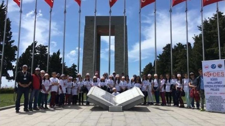 &Ccedil;ıldırlı &Ouml;ğrenciler Ankara Ve &Ccedil;anakkale&rsquo;yi Gezdi