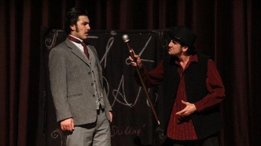 Uludağ &Uuml;niversitesi&rsquo;nde Tiyatro Festivali