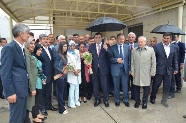 &Ouml;zhaseki Ve Kalkınma Bakanı Cevdet Yılmaz Şırnak&rsquo;ta 1