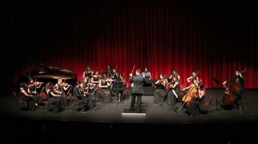 Pa&uuml; Gen&ccedil;lik Oda Orkestrasından Muhteşem Konser