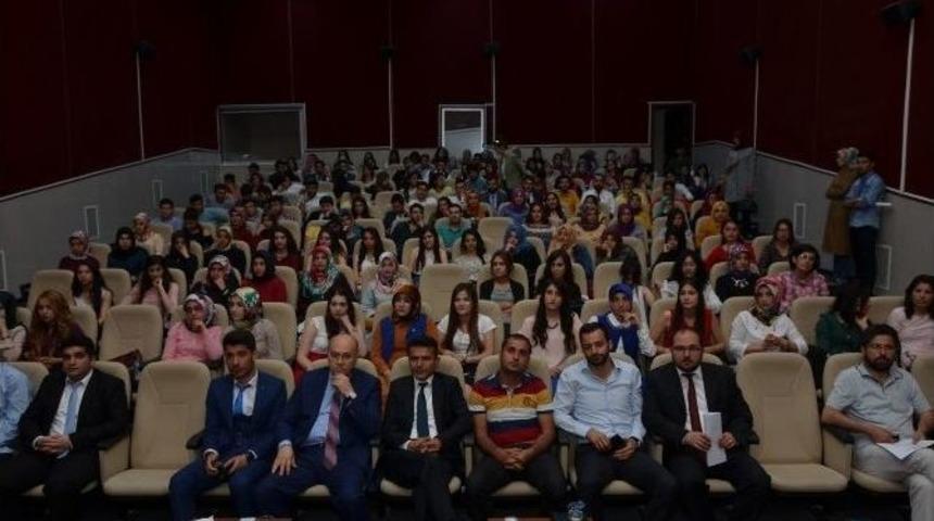 Sosyal Sorunlar Semineri D&uuml;zenlendi