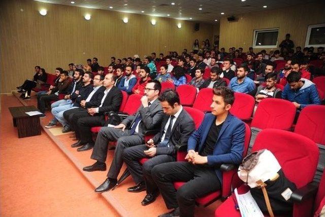 Yyü’de “yeni İş Fırsatları, Gelecek Ve Kariyer” Semineri