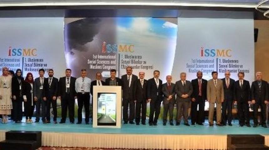 Uluslararası Sosyal Bilimler Ve M&uuml;sl&uuml;manlar Kongresi Konya&rsquo;da Başladı