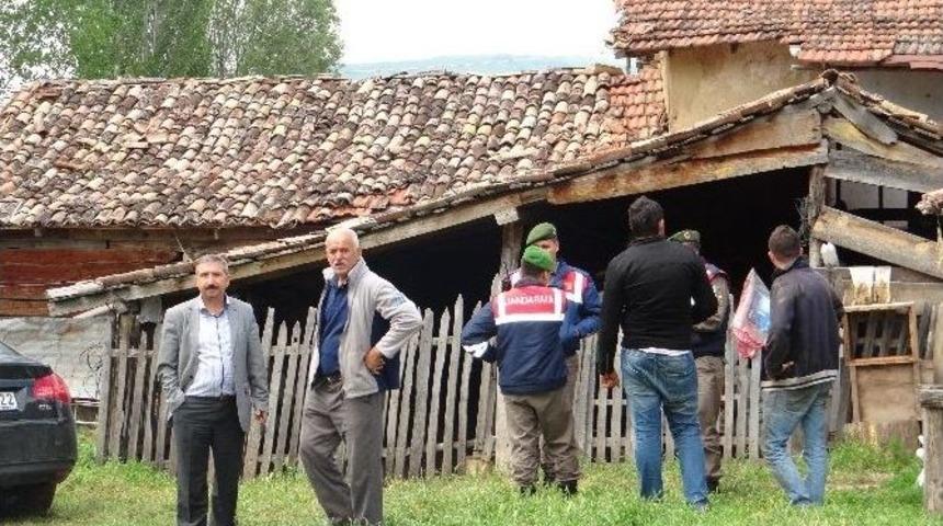 Gen&ccedil; Kuyumcu Bağ Evinde Kendisini Vurdu