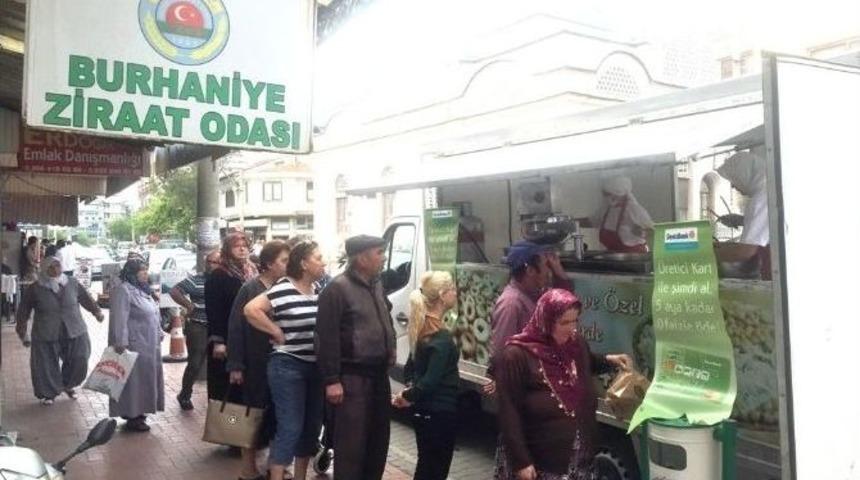 Burhaniye&rsquo;de &Ccedil;ift&ccedil;ilere Lokmalı Banka Desteği