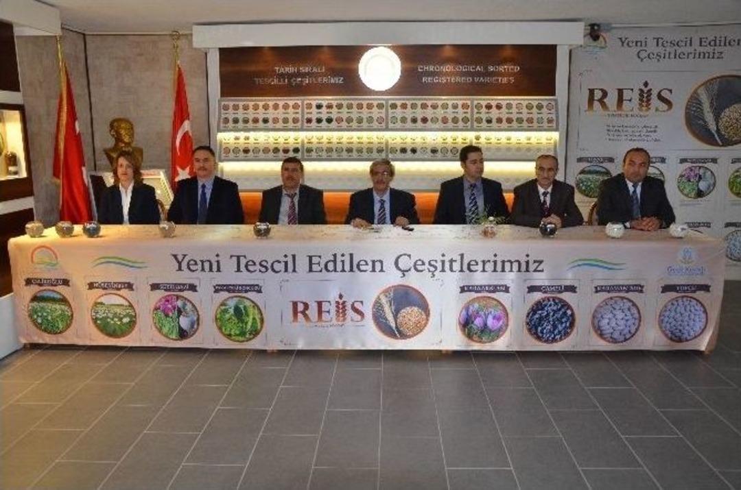 Eskişehir&rsquo;de Tarımsal &Uuml;retime Kazandırılan Yeni &Ccedil;eşitler Tanıtıldı